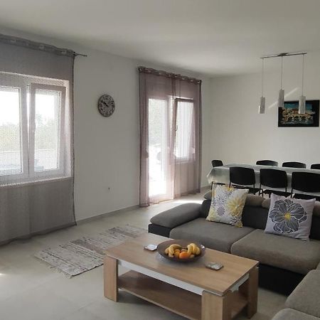 Apartman Emily, 6 Plus 2 Guests, Newly Refurbished Pula Exterior foto